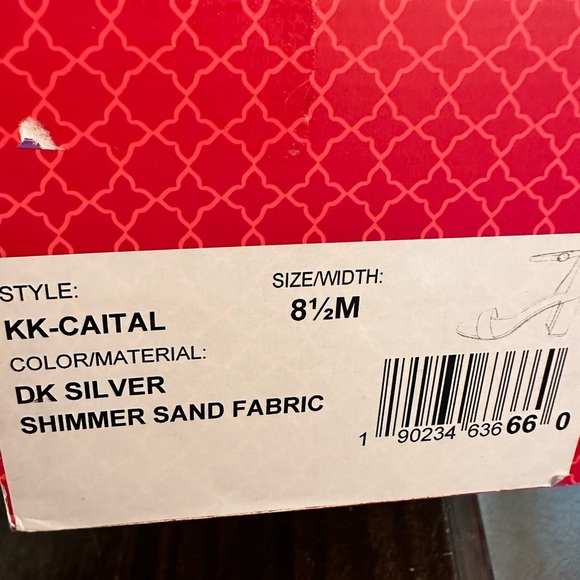 Kelly and Katie NEW Silver Shimmer Caital Sandal Block Heels Women’s 8.5 Prom - Picture 5 of 8